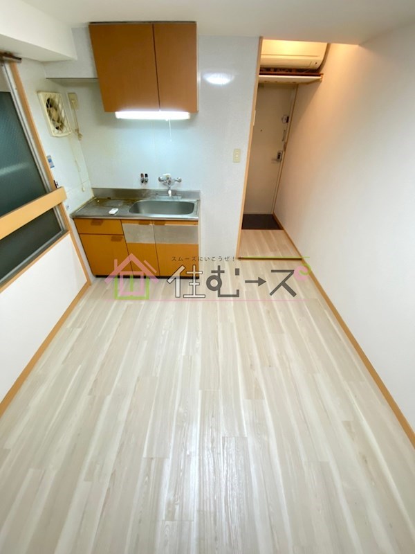 グローリー島之内 リビング