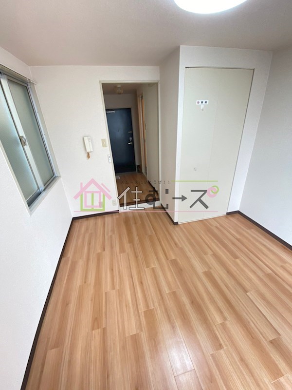 ディアコート今里 リビング