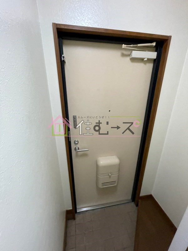 リバティー御幸 玄関