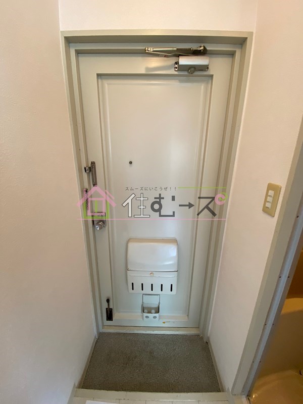 シュライン玉造 玄関