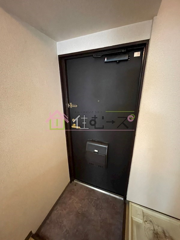 フローライト新大阪 玄関