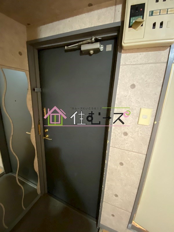 グランドコート新大阪 玄関