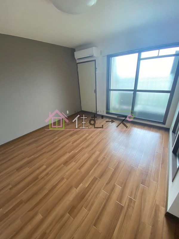 エスコート ベッドルーム