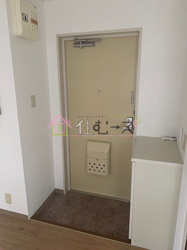 相和ビル1号館 玄関