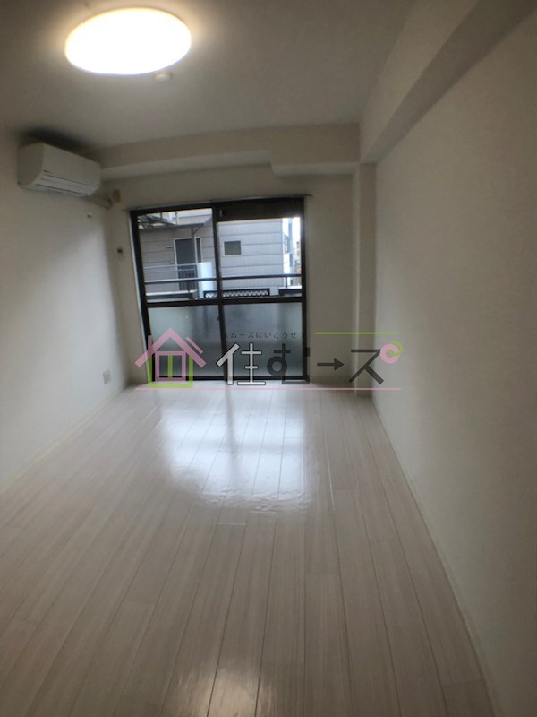 ロイヤル巽 ベッドルーム