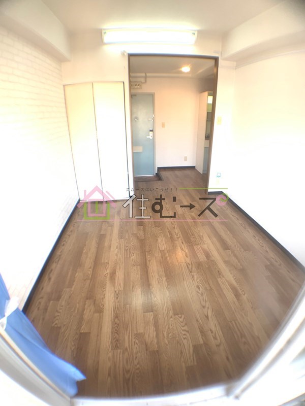 アメニティー新高二番館 リビング