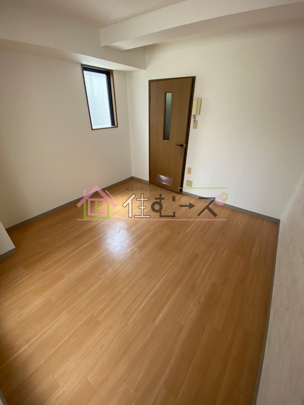 新町エビス リビング