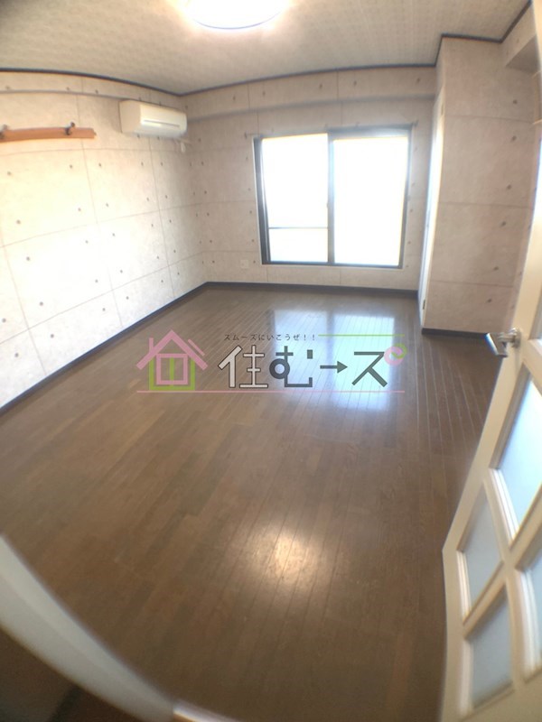 ハイツ五條 ベッドルーム