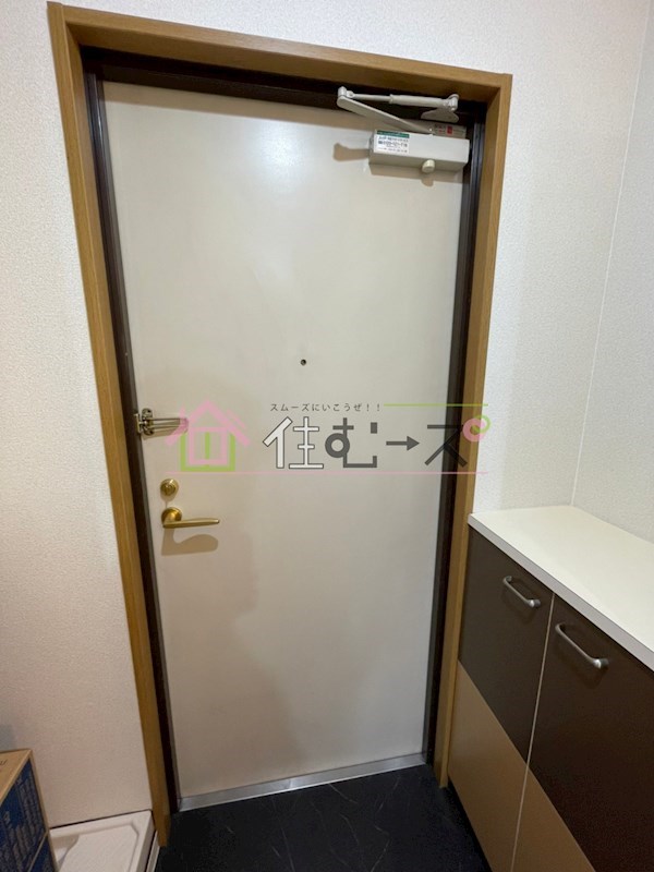 YAHATA西長堀 玄関