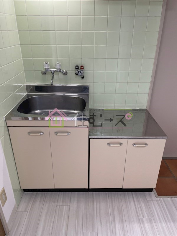 ロイヤル西梅田 キッチン