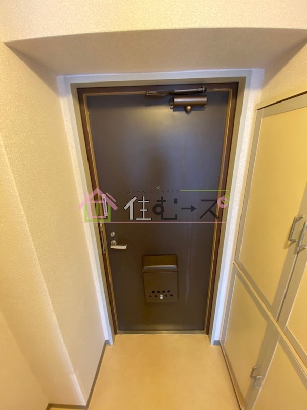 メゾン高麗橋 玄関