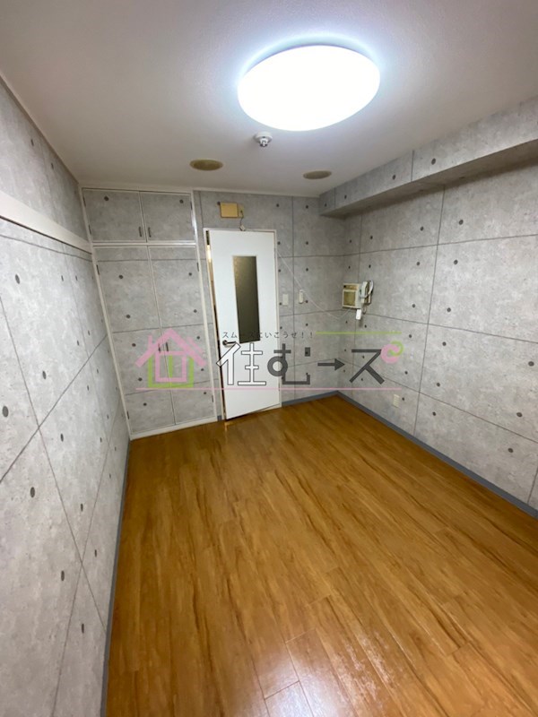 グランドコート新大阪 リビング