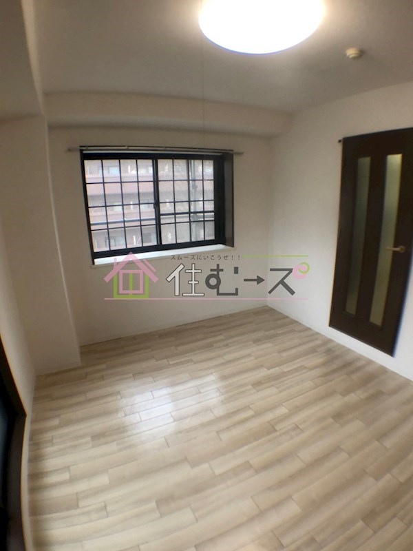 ピュアサクラ松屋町 ベッドルーム