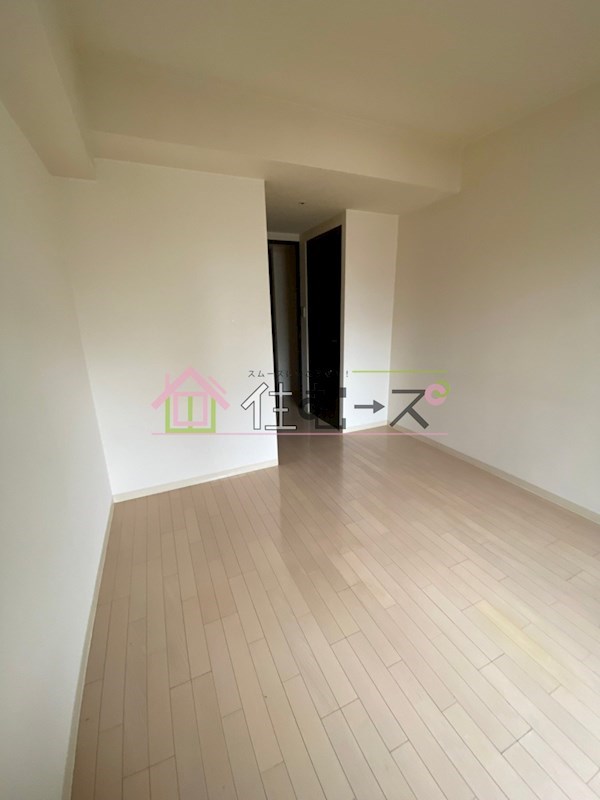 クリスタルブライト谷町 リビング