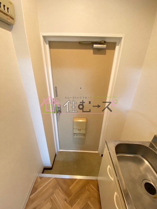 メゾンリファイン 玄関