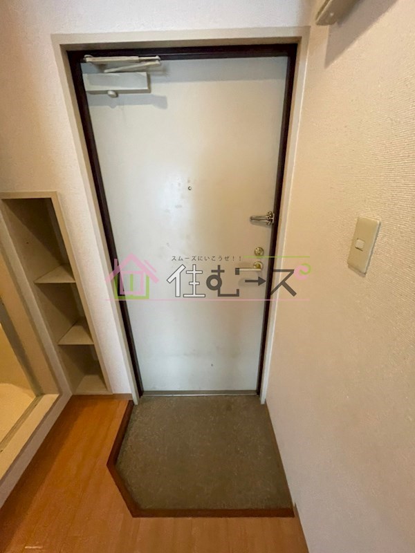 メゾン宮田 玄関