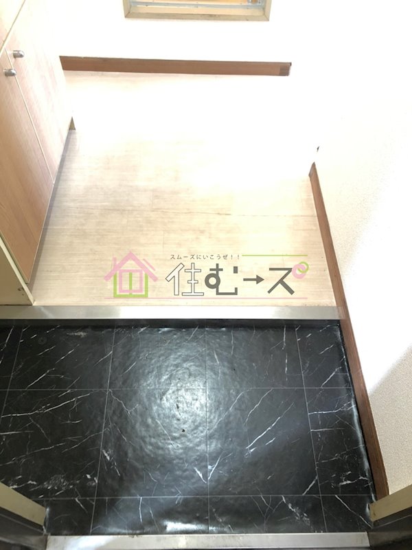 サンピアユタカ 玄関