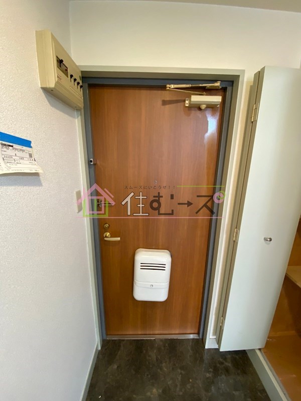 イトーピア高津Ⅱ 玄関