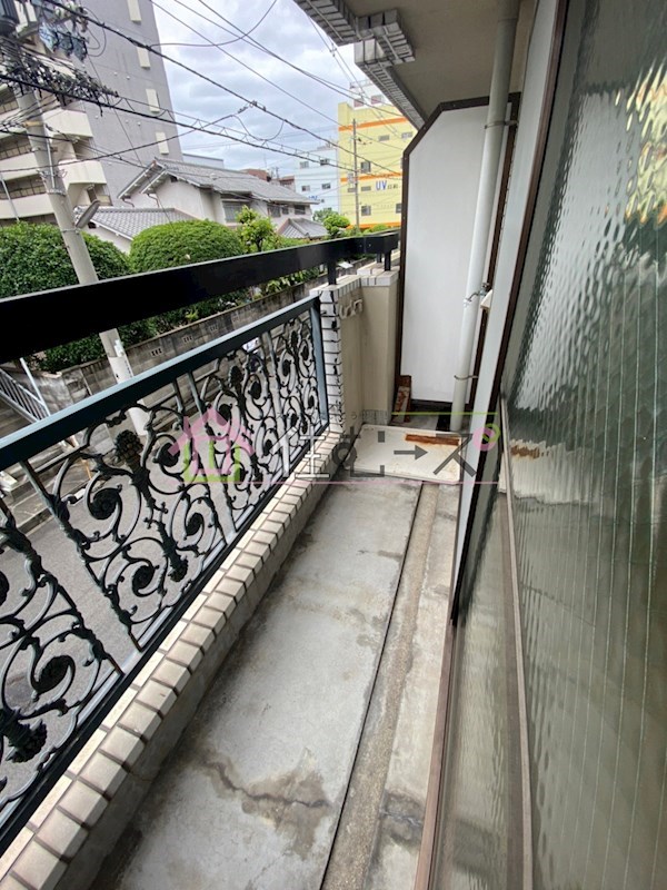 グローリーハイツ東成 ベランダ