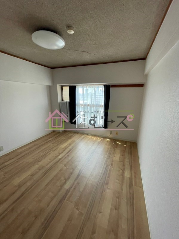 生野ハイツ ベッドルーム