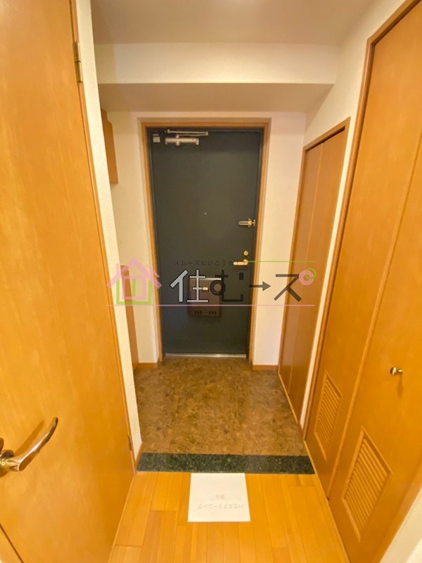 プレサンス東本町 玄関