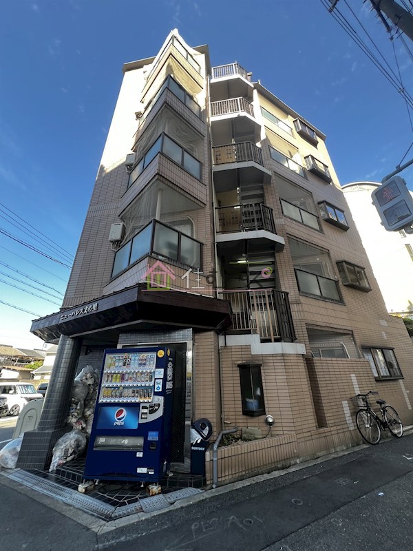 ニューパレス文の里 外観