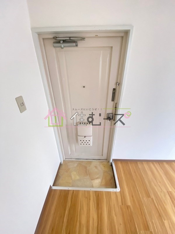 ニューパレス文の里 玄関