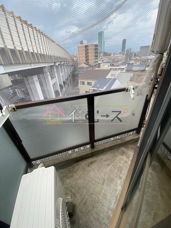 ニューパレス文の里 ベランダ