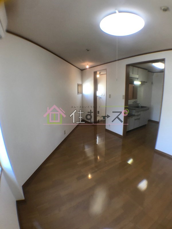 エスタバウ南堀江A棟 リビング