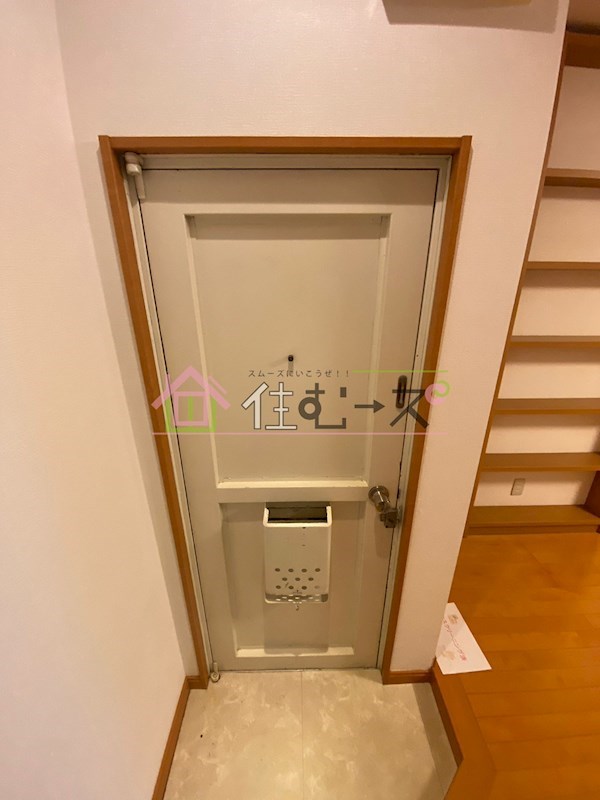 エスタバウ南堀江B棟 玄関