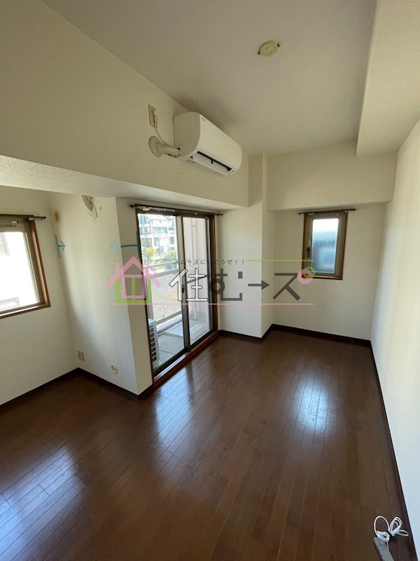 ナニワランド上本町 ベッドルーム