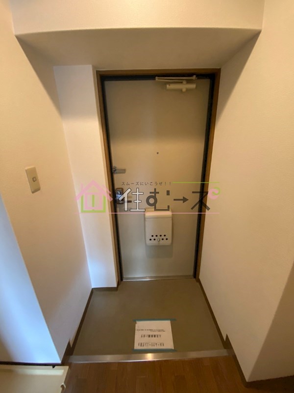 エスリード新大阪 玄関