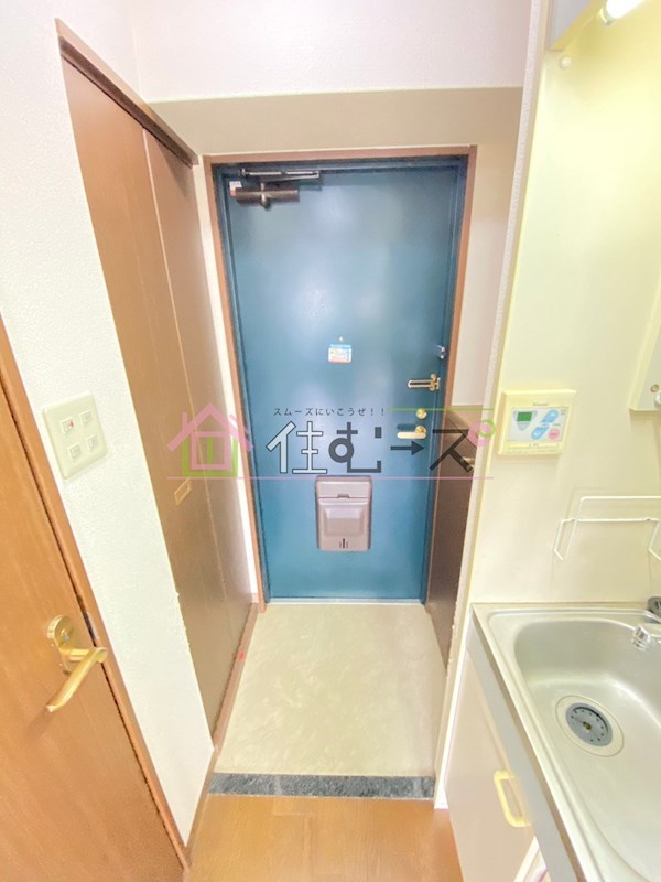 プレサンス難波WEST 玄関