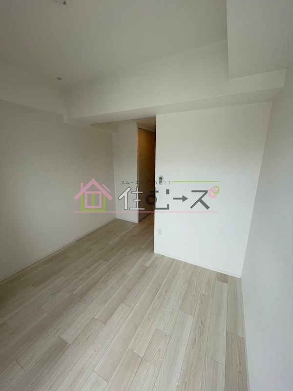 ファーストフィオーレ九条 リビング