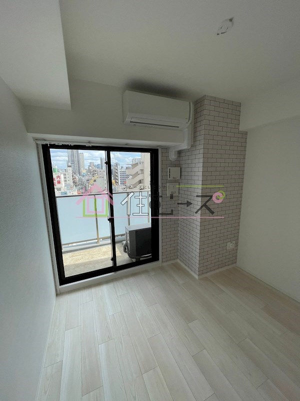 ファーストフィオーレ九条 ベッドルーム