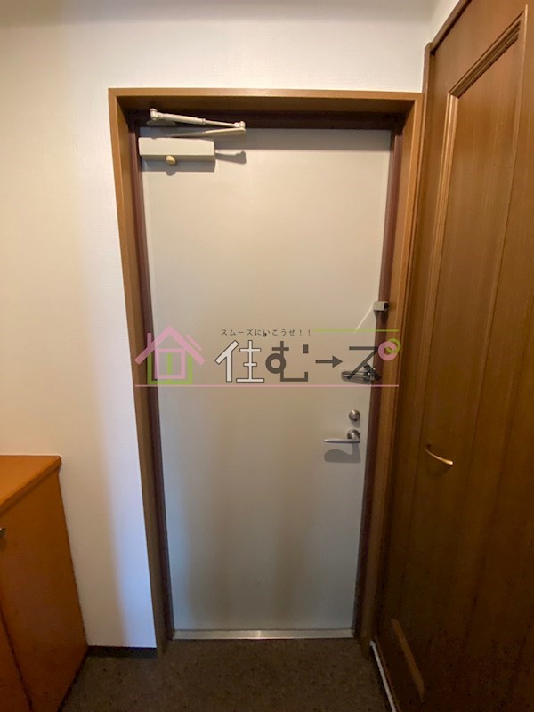 ロイヤルクイーンズパーク 玄関