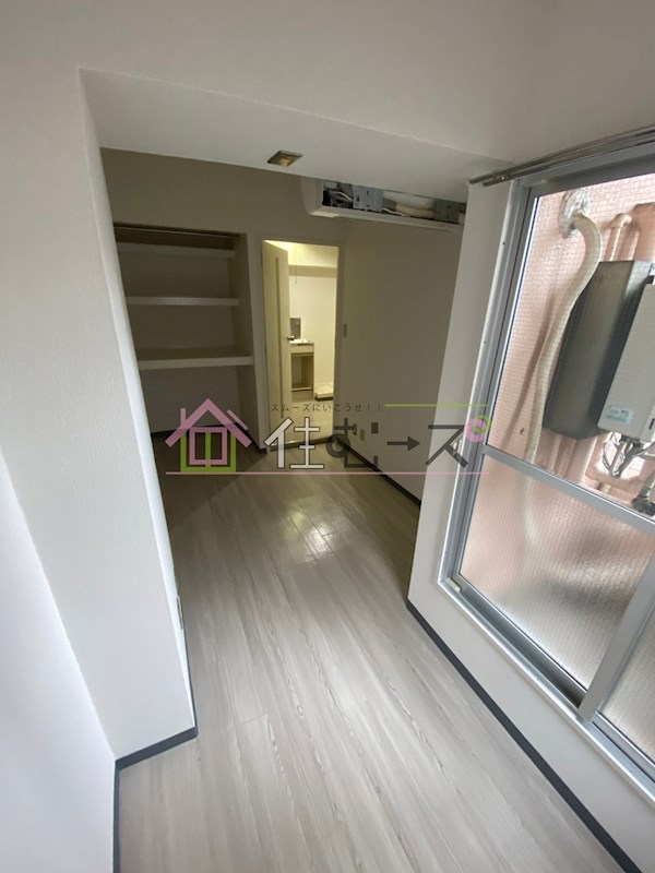 クルーム新大阪2番館 リビング