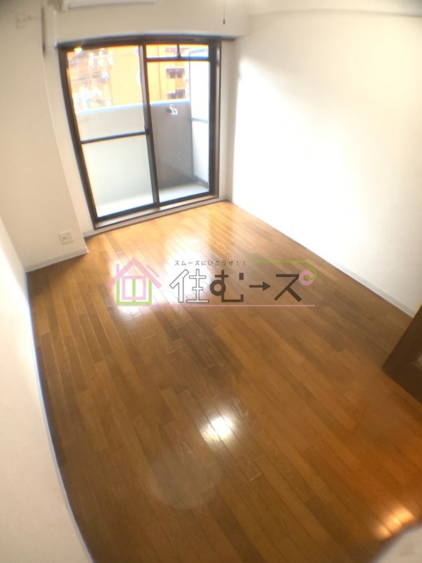 リーガル新大阪Ⅴ  ベッドルーム