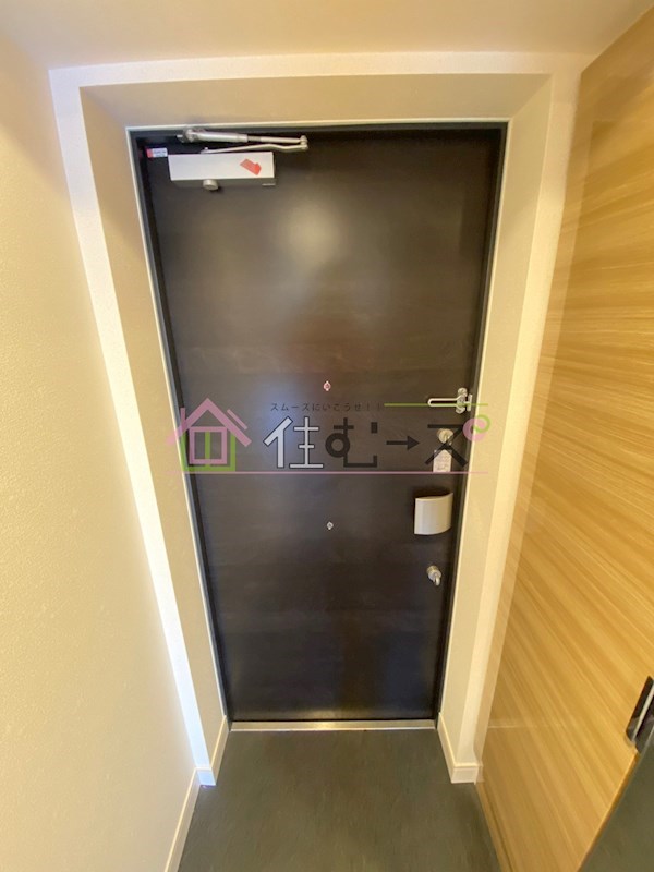 プレサンスOSAKA DOMECITYビーツ 玄関