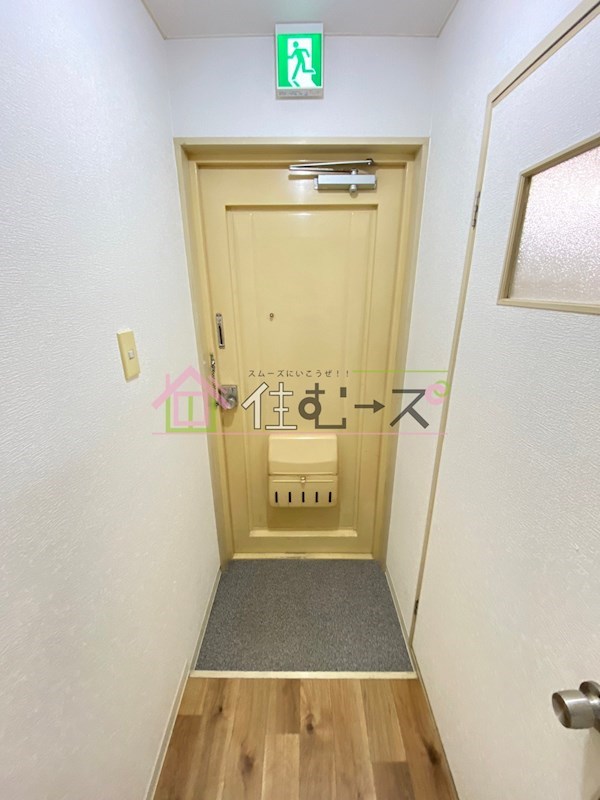 ウィステリア墨江 玄関