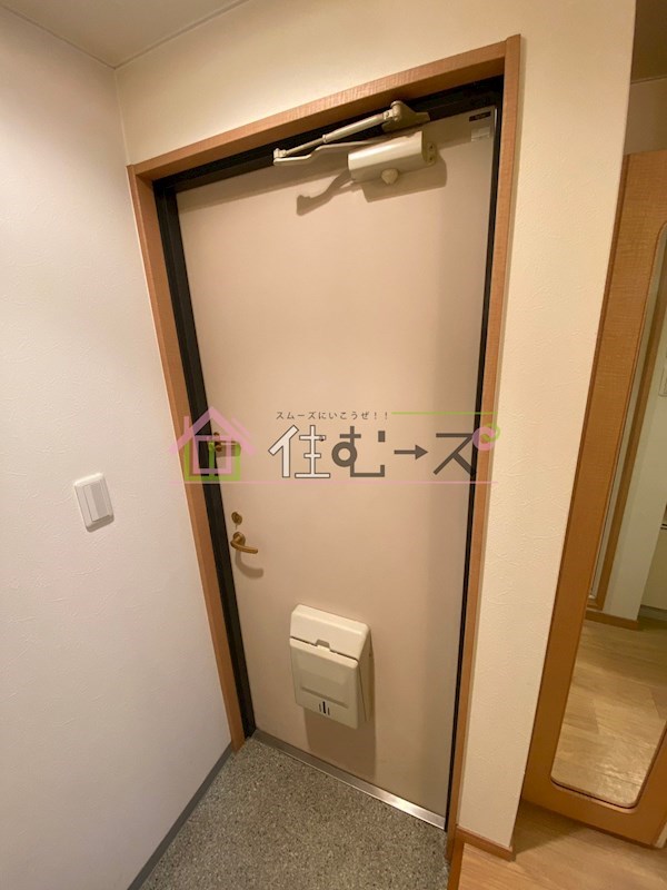 Mヴィレッヂ寺田町 玄関