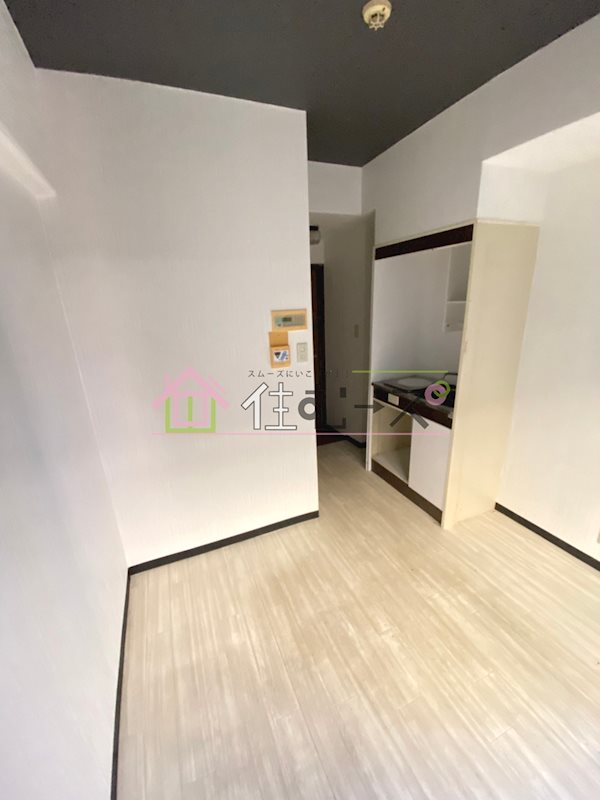 カムネス経大前 リビング