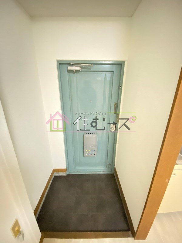 鶴見サンマンション 玄関