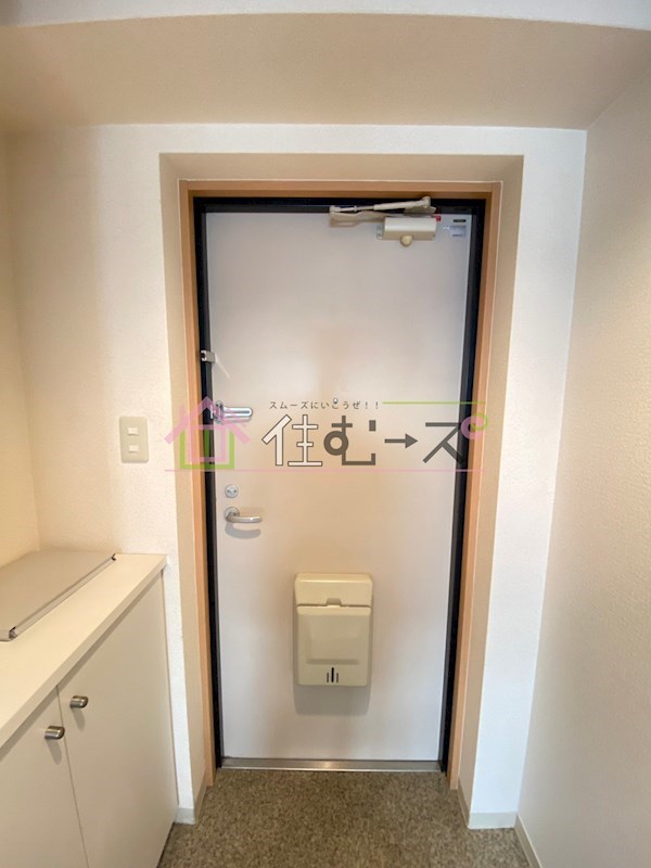 ウィンヒルズ難波西 玄関