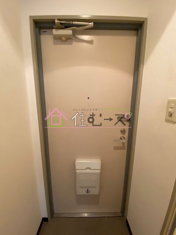レジデンス堀江 玄関