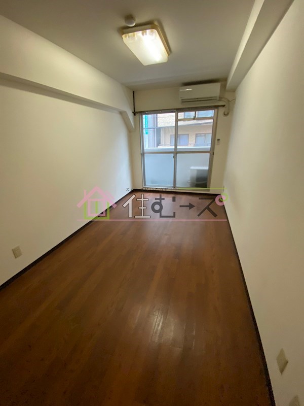 レジデンス堀江 ベッドルーム