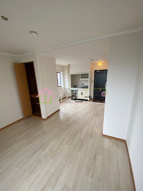 ハイツ上新小松 リビング