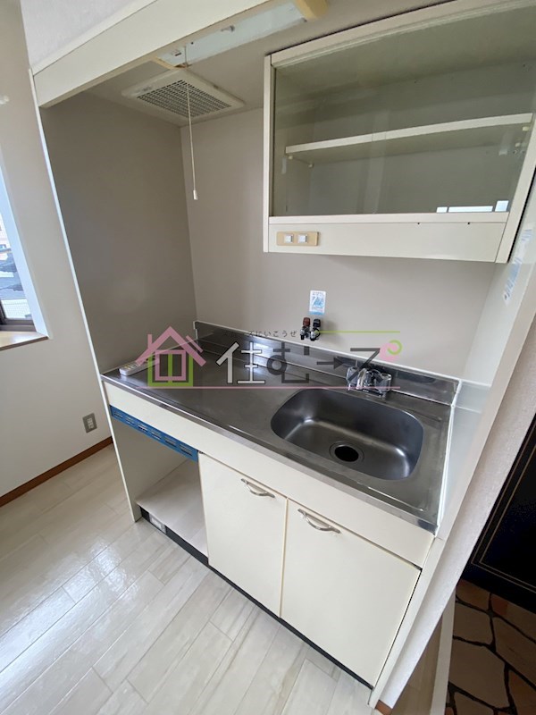 ハイツ上新小松 キッチン