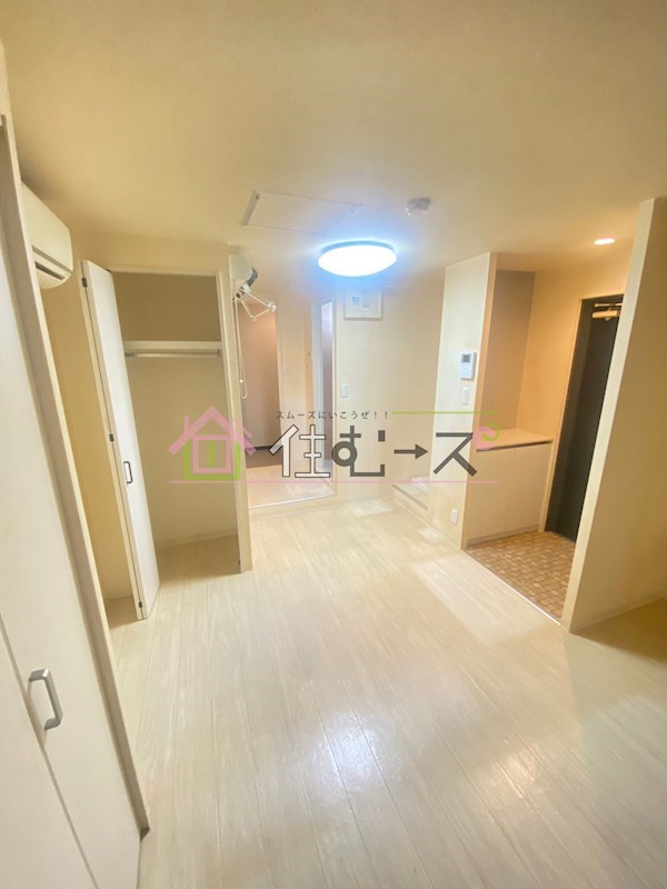 メビウスコノハナレジデンス リビング