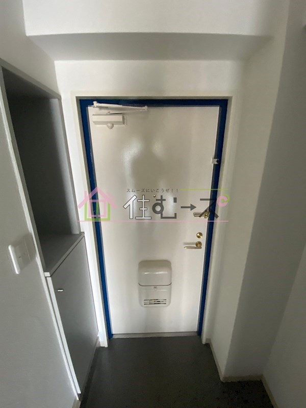 ジュンズ高見 玄関